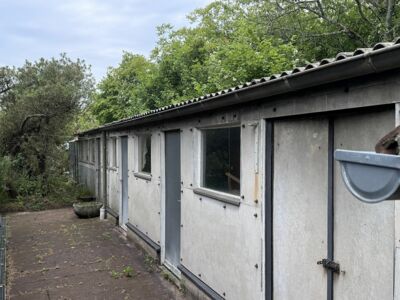 Abstellflächen hinten