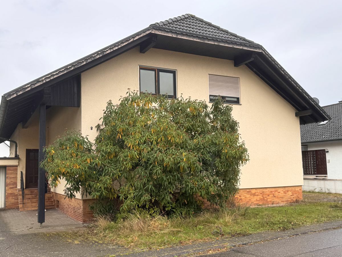 fe3b5d2ae1d34af4b634fdd6fe97f2f4